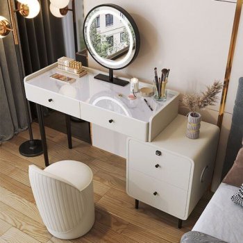 Minimalist Vanity Table with Mirror & Stool Setup Tips